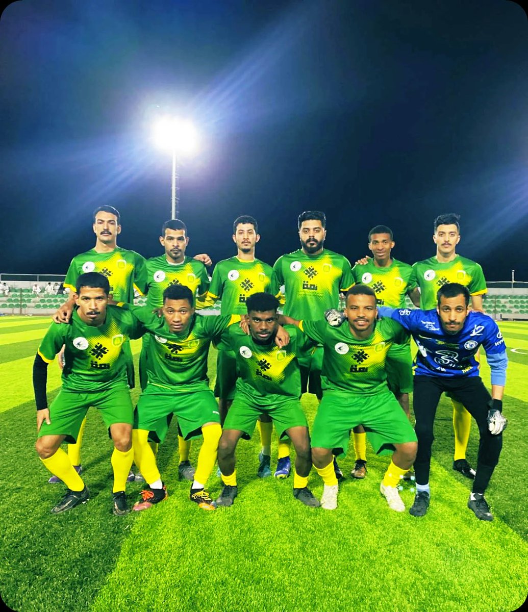 زعيم المحافظة يتغلب على النخبة 4/0 في أفتتاح مشواره بالبطولة الرمضانية .. 

سجل الاهداف : 
ماجد سليمان 
باسم مكيمي 
جيان 
قاسم 

الف مبروك يارجال 💛💚

 #البطولة_الرمضانية_حفرالباطن