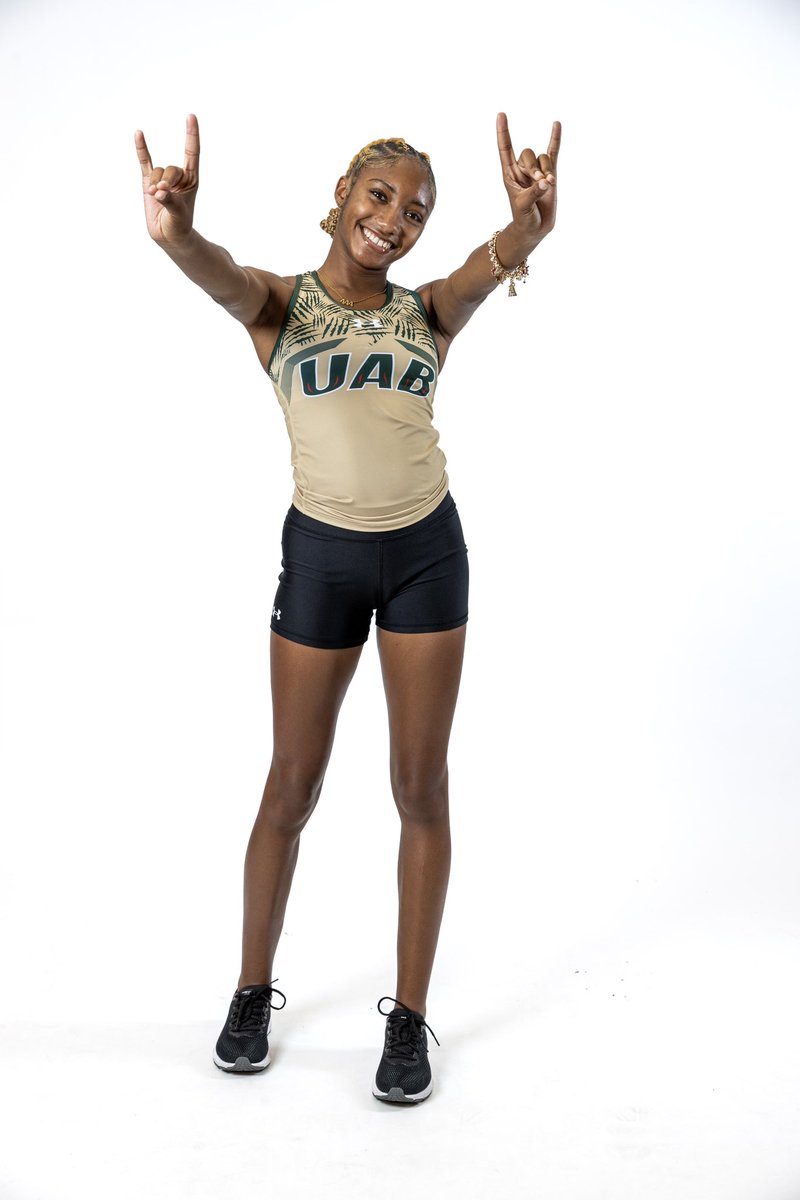 UAB_TF_XC's tweet photo. #ICYMI: 

Madison Thomas and Eriyanna Reed both set personal records in the 200m with a 26.58 and 24.54 respectively! 

#WinAsOne | https://t.co/Xlnkq5muM4