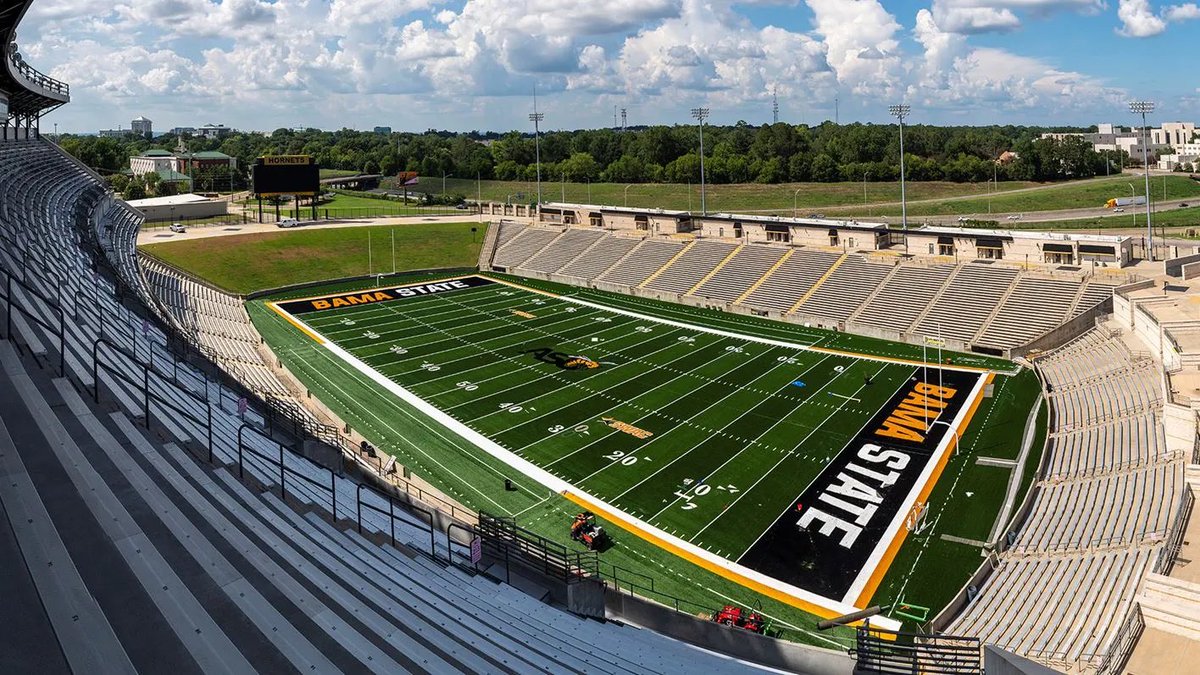 After a great conversation with the Coaches @BamaStateFB I am blessed to say that I have received a(n) offer from Alabama State University!!🐝 #AG2G @5WideUpFront @coachkeith_1k @Scout_DL @coachkeith_1k @TheOpening @UANextFootball @giant_skillz @adamgorney