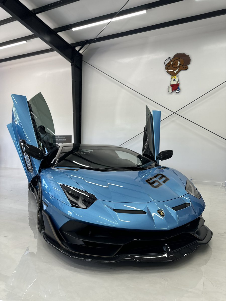 MarvelBishop's tweet photo. Beyond excited to be a part of @cuebanks unveiling of his new lambo! Thank you for trusting @bishopexecservices in your every needs. Blessings to you & @foreverinprofitofficial
.
#MiamiHost #LuxuryConcierge #MiamiNightlife #MiamiBeach #OnlyTheBES #Viphost #MiamiHospitality #MiamiInfluencer #Hospitality #Luxury #FIP