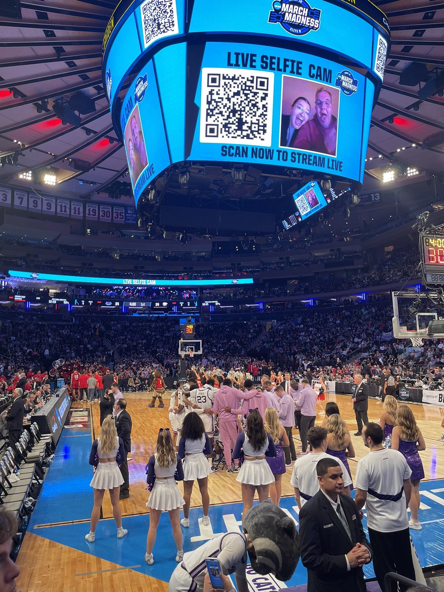 Vanessa Manbeck tweet media