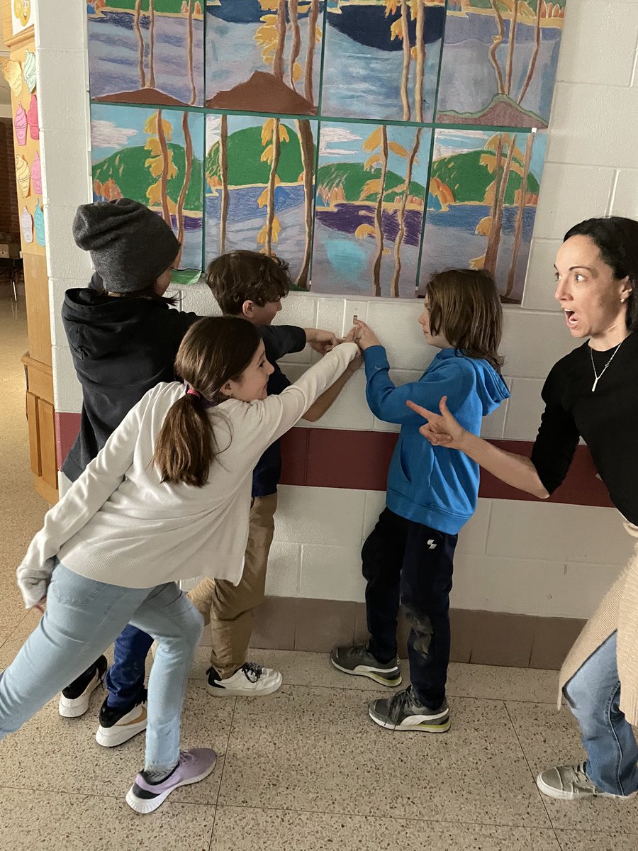 Une heure pour la Terre! L’école a souligné cet événement vendredi après-midi en éteignant les lumières dans toutes les classes pendant une heure. Réfléchissons comment nous produisons et utilisons l’énergie!
#UneHeurePourLaTerre  <a href="/EcoEcolesCAN/">ÉcoÉcoles Canada</a>