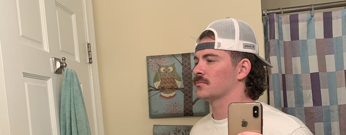 Lucas_Alloway's tweet photo. @MorganWallen lookin for a stunt double? https://t.co/6ssPfxJfRi