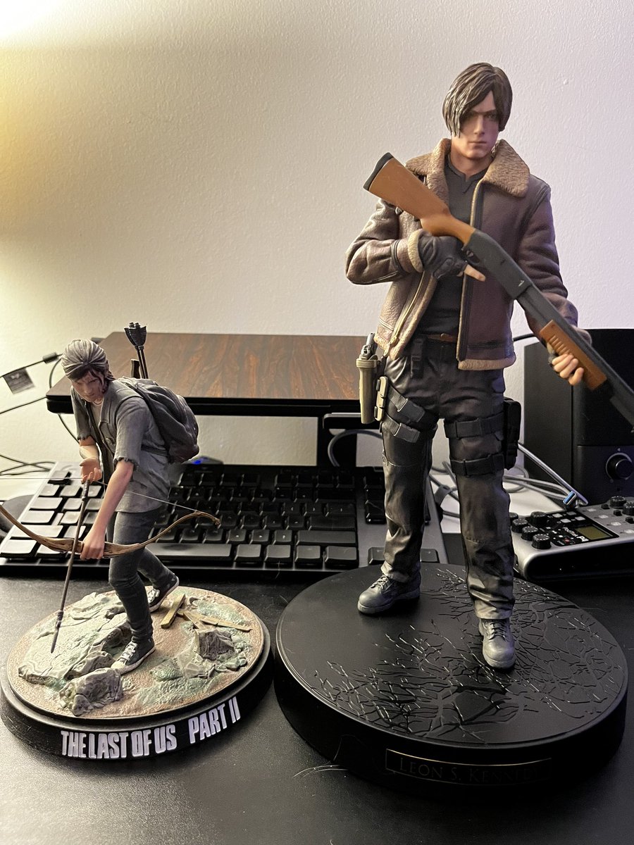 GenePark's tweet photo. i can’t stop thinking what if Leon and Ellie teamed up. ellie would be like “finally someone who appreciates a good pun” and leon would be like “finally no more weird heterosexual women” https://t.co/eoyiyJchgQ