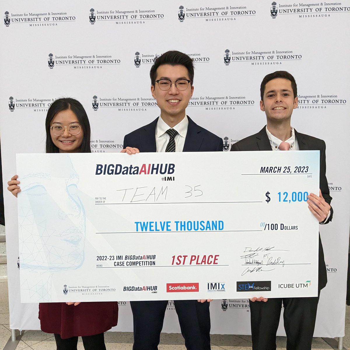 IMIUofT's tweet photo. Finally, bravo to Team 35, our 1st place winners of the 4th annual IMI #BIGDataAIHUB Case Competition! 👏

☑️Anny Huang
☑️WilliamKwok
☑️Juandiego Morzan

Thank you to everyone who participated, and we hope to see you next year!

#uoft #imiuoft #BigData #AI
@KevinYousie https://t.co/8vn3N5o0eg