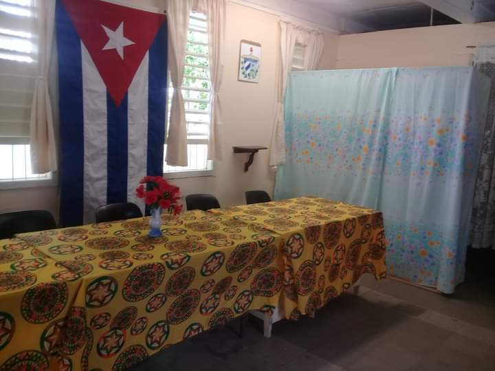 RoqueNeilyn's tweet photo. 🚮 Listo el Colegio Electoral del Consejo Popular de Sandino de la Circunscripción #4 en el municipio #Sandino #PinardelRío #Cuba🇨🇺 para mañana desarrollar las elecciones nacionales #MejorEsPosible
#YoVotoXTodos #PoderPopularSandino https://t.co/bNlHmmnf1x