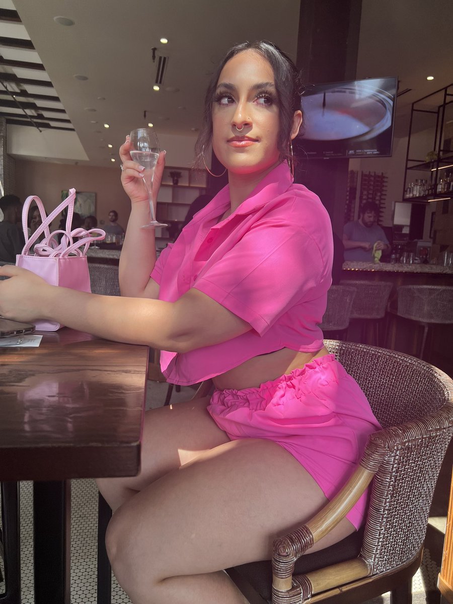 sayonce_'s tweet photo. Brunchin🥂 https://t.co/50mWrv0WJv