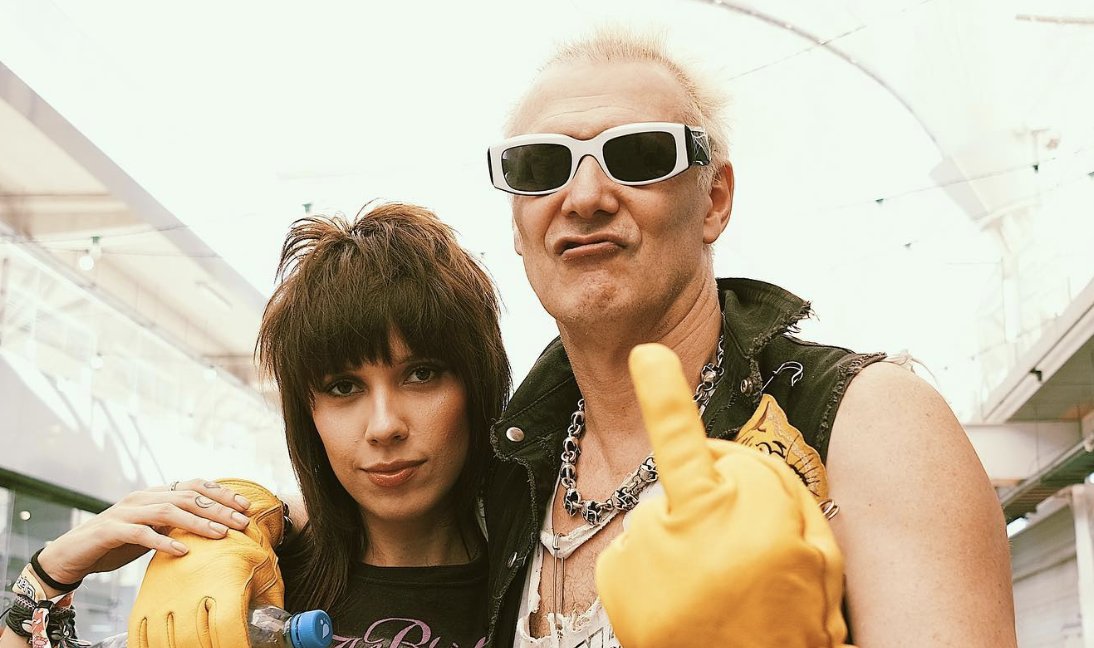 As estrelas não estão apenas nos palcos - ou nos céus. O festival de música Lollapalooza de 2023 atraiu, na noite da última sexta-feira (24), celebridades para assistir aos shows que ocorreram em sua noite de estreia. #Destacado1

newmag.com.br/publico-de-mil…