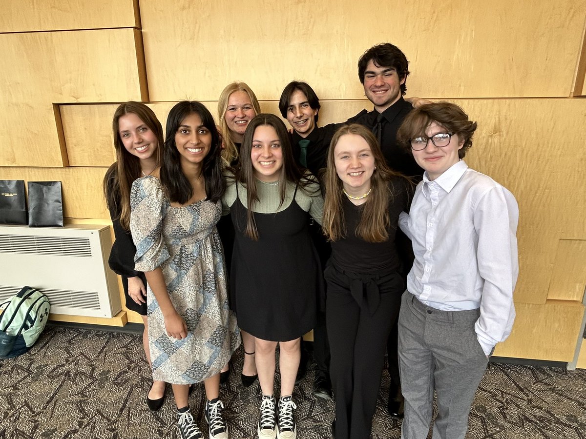 redriverchoirs's tweet photo. Congrats to these RRHS Choir students who performed wonderfully at the ND All-State Music Festival! 

#MakingMusicMakingFriends https://t.co/6DOwF22wyY
