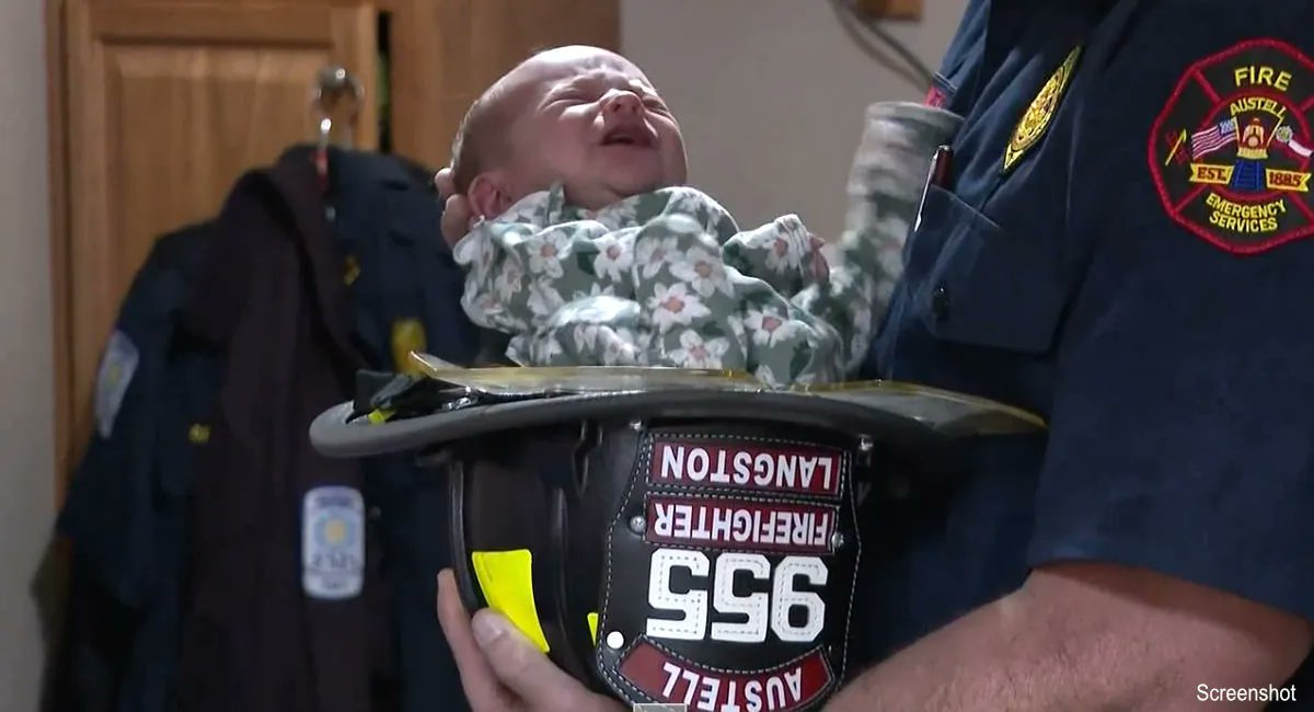 RT @LiveActionNews: Firefighter grandpa delivers his own granddaughter at fire station https://t.co/Vj6PUoUxOc https://t.co/1354814sup