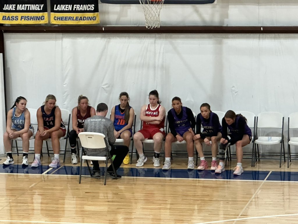 LadyJumpers's tweet image. Fun times @12thSports Senior All Star game. Great to watch some of our seniors one more time. Congratulations @KateBruner1 @tayamills10 and MVP @graceebruner