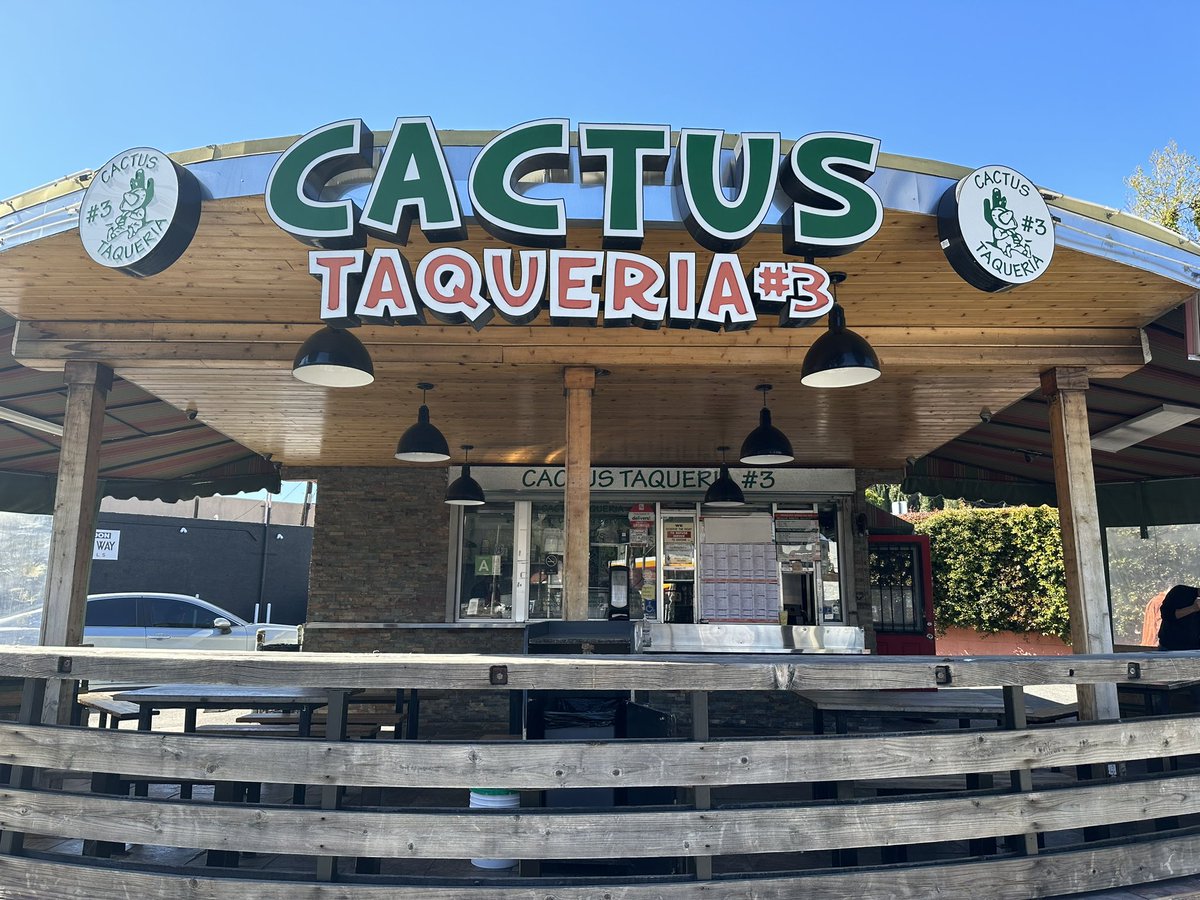 del james tweet media