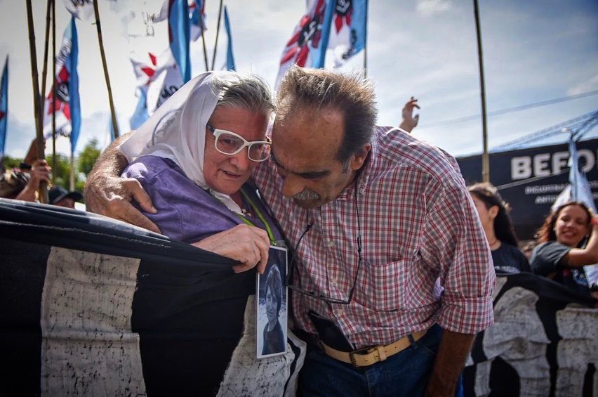 Peronismo_PM's tweet photo. Mística y aguante ❤️🇦🇷

📸 @PM_LaPlata - @pmcomuna5 - https://t.co/73UOH4jZrb

#PeronismoMilitante #Cristina2023 https://t.co/GhK8GjaYAr