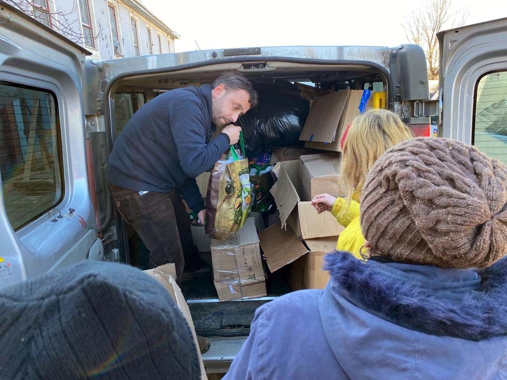 SUCCESSFUL HUMANITARIAN EFFORTS ALL ACROSS THE KHERSON REGION

I've written about this before, but I thought I would write about it again - because I think people could do with some news of good people coming out on top.

Small Thread 
1/6