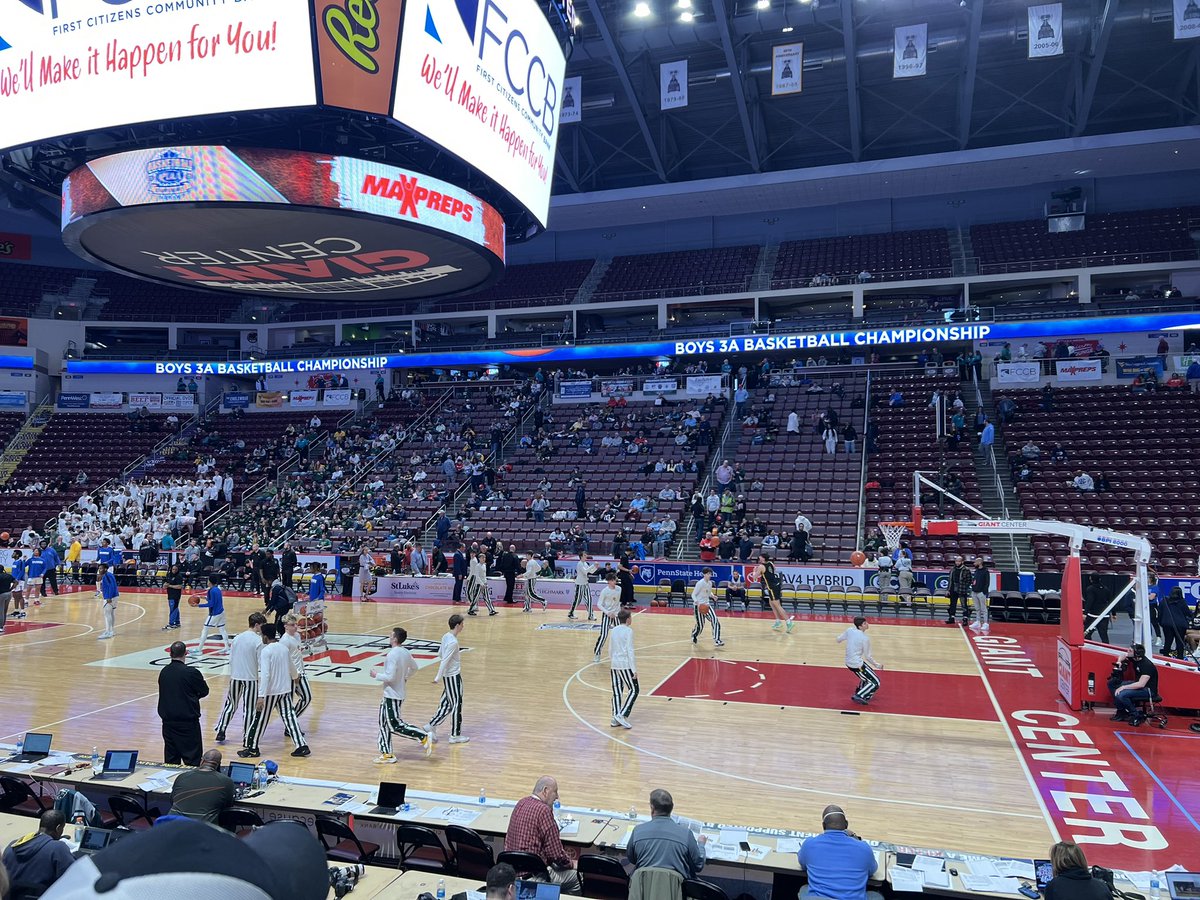 Couldn’t be more proud to say I’m from Deer Lakes!     Congratulations on an amazing season!!!      #DLProud.