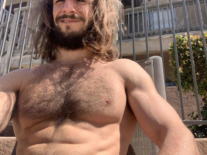 If u wanna wrestle in Oceanside tonight hit me up. Non sexual just wrestling and chilling. Will be recording<a href="/tag/kingandprince"class="tags"><span>#kingandprince</span></a>