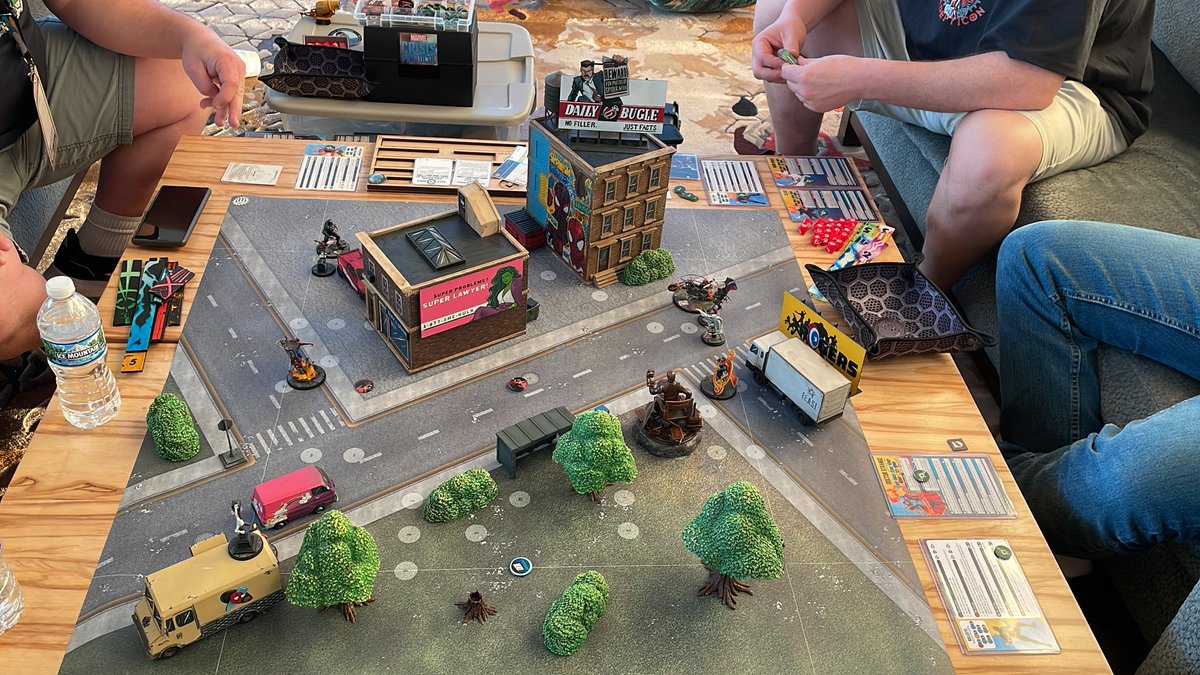 TimberKimber08's tweet photo. Some lobby MCP. Battle of @brushwizard @GruOfGrimDark and @3dgreg https://t.co/bn8QeZx2BB