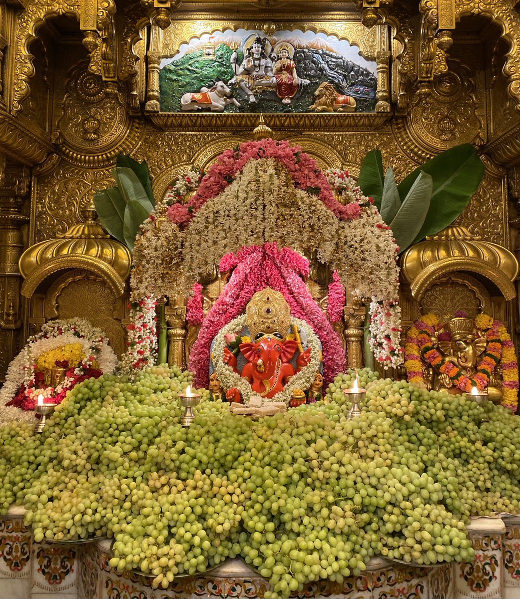 🙏 गणपती  बाप्पा मोरया 🌺मंगलमूर्ती मोरया 🙏२६/०३/२०२३ 
🙏Ganapati Bappa Moraya 🌺 Mangalmurti Moraya  🙏26/03/2023