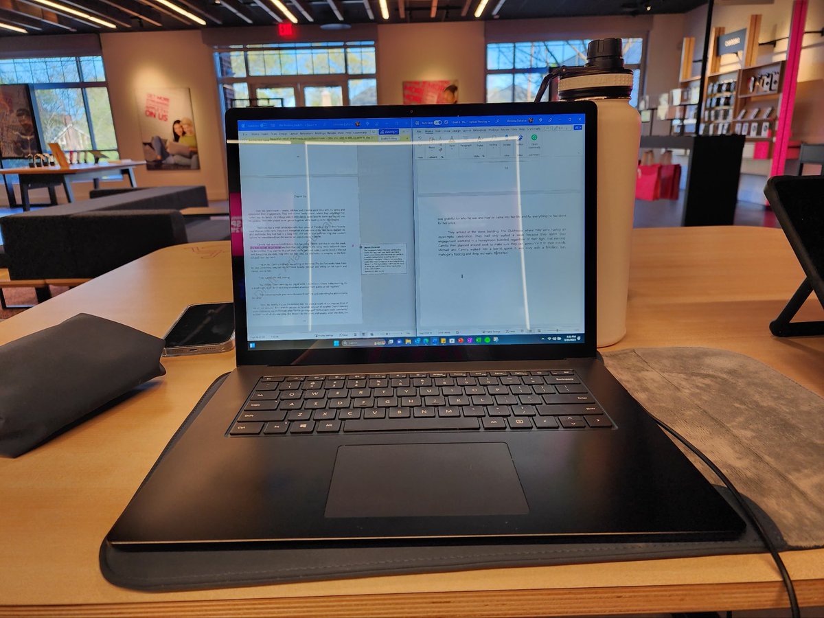 Darkly_Written's tweet photo. Was able to write out about a page. I do have to look it over for tone and presence in the story. If it makes no sense then it has no business being a new addition to this book. I’m excited on the progress! #amediting #writing #debutnovel #drafttwo https://t.co/nSxPeaAIGQ