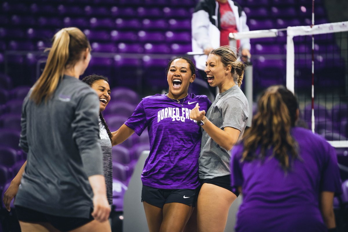 Back In Our Happy Place 😆 Match prep in Schollmaier never gets old! #GoFrogs | #FrogFast