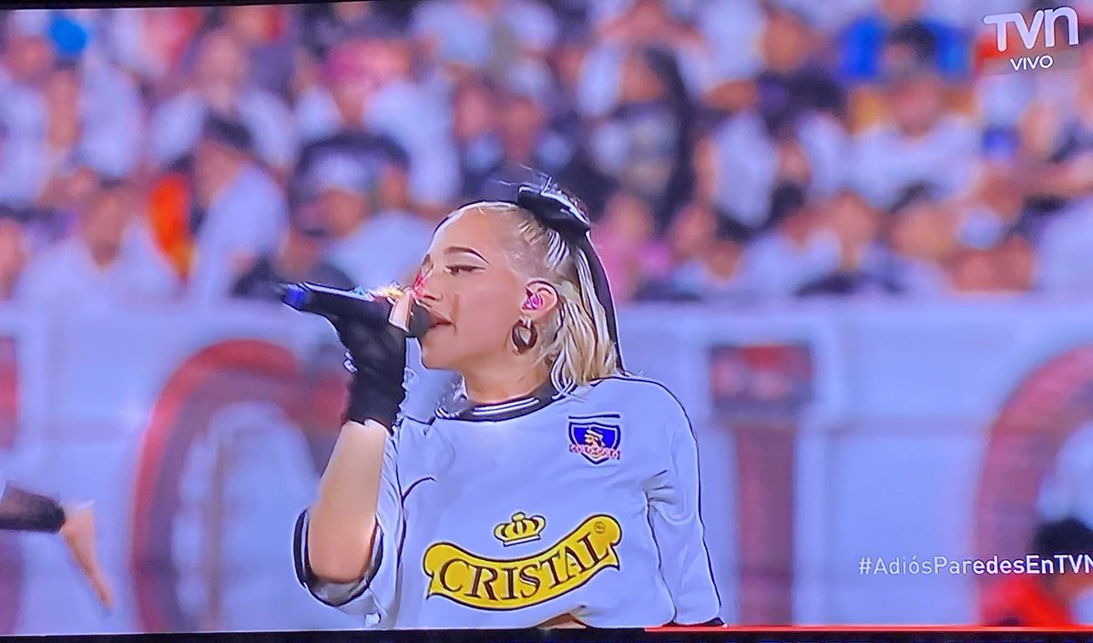 camiloo21's tweet photo. No hay wea más ordinaria que ver a una mujer con camiseta de Colo Colo.
🤦
Princesa Alba
#AdiosParedesEnTVN
#FelizSabado
Tonca Cárter Chabelo
#Francia
Macron Alemania Ñuñoa
#AdiosCapi7an
#FelizSabadoATodos https://t.co/8eS2Usvm7U