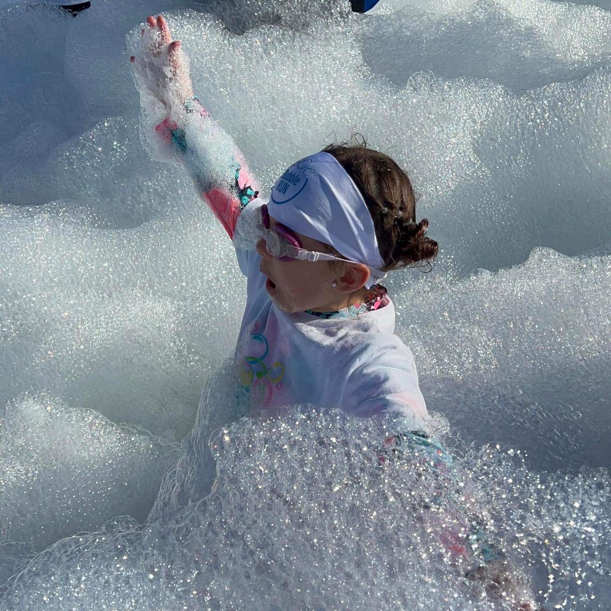 DisneyPaws's tweet photo. We did our first Bubble Run together today @CCRunner524 https://t.co/L4N20o5RAq