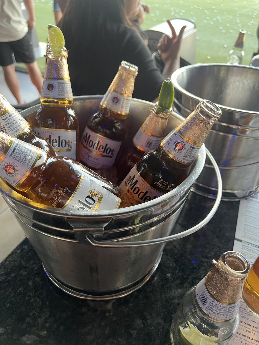 It’s a bad night to be a beer 🍺 🍻