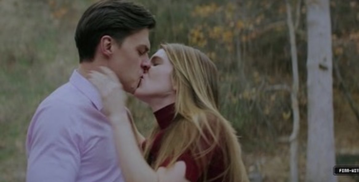 Finn Wittrock and Lily Rabe in “A Midsummer Nights Dream” 

Happy we are going to see them acting together again in the upcoming movie “Downtown Owl” 🫶🏻  @FinnWittrock #LilyRabe