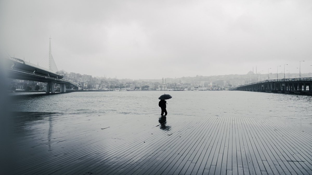 ismailblc_'s tweet photo. Rainy day 

Gn nft fam 🌙🌙

#nft #nftcollectors #NFTcollections https://t.co/SibzKERJqv
