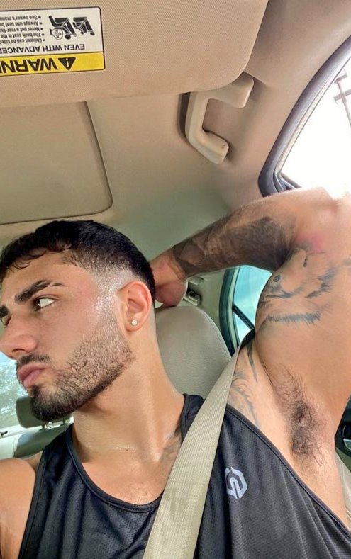 AquiTemSuvaco's tweet photo. CAN I DROWN IN YOUR FURRY?
.
• CURTA 👉🏻 RETWEET •
.
#MaleArmpit
#ArmpitsGay
#Axilas
#AxilasPeludas
#Hoscos
#Furry
#Shirtless
#ArmpitSniffer
#ArmpitLoversGay
#ArmpitsLicking 
#Armpit
#ArmpitLoversGay 
#GayPits
#GayArmpits
#Sovaco
#ArmpitHair
#ArmpitSweat https://t.co/D8POTDBKBO