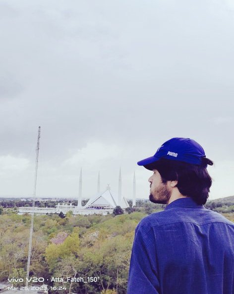 sherzaman180's tweet image. #BlueCap and #BlueDress