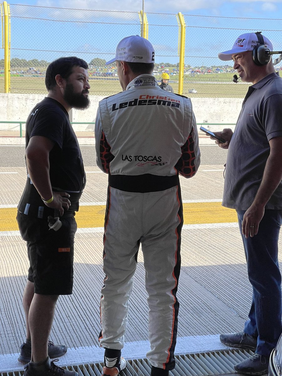 Algunos momentos del sábado en los boxes del #TCenToay <a href="/actcargentina/">Turismo Carretera ACTC</a>