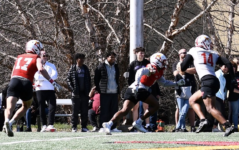 Swain4_'s tweet photo. Had a GREAT visit at VMI today with my guys @chuck_w5 @joeybeas12 !!

@CharlesMack19 @CoachHamp__  @dyl_almond @CoachNickReveiz @PHPatriotsFB @afiddler16 @LTJnsn @ProcessExposure @VMI_Football https://t.co/YO98GtEELs