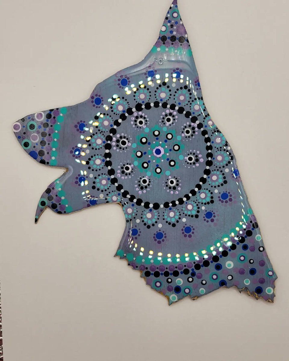 bubbasbiscuits's tweet photo. New art in the etsy shop #etsyseller #newart #mandala #gsddog #art #artsandcrafts 

https://t.co/buxuuSz06s https://t.co/urkyFldonz