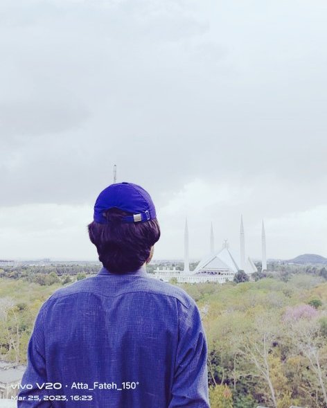 sherzaman180's tweet image. #BlueCap and #BlueDress