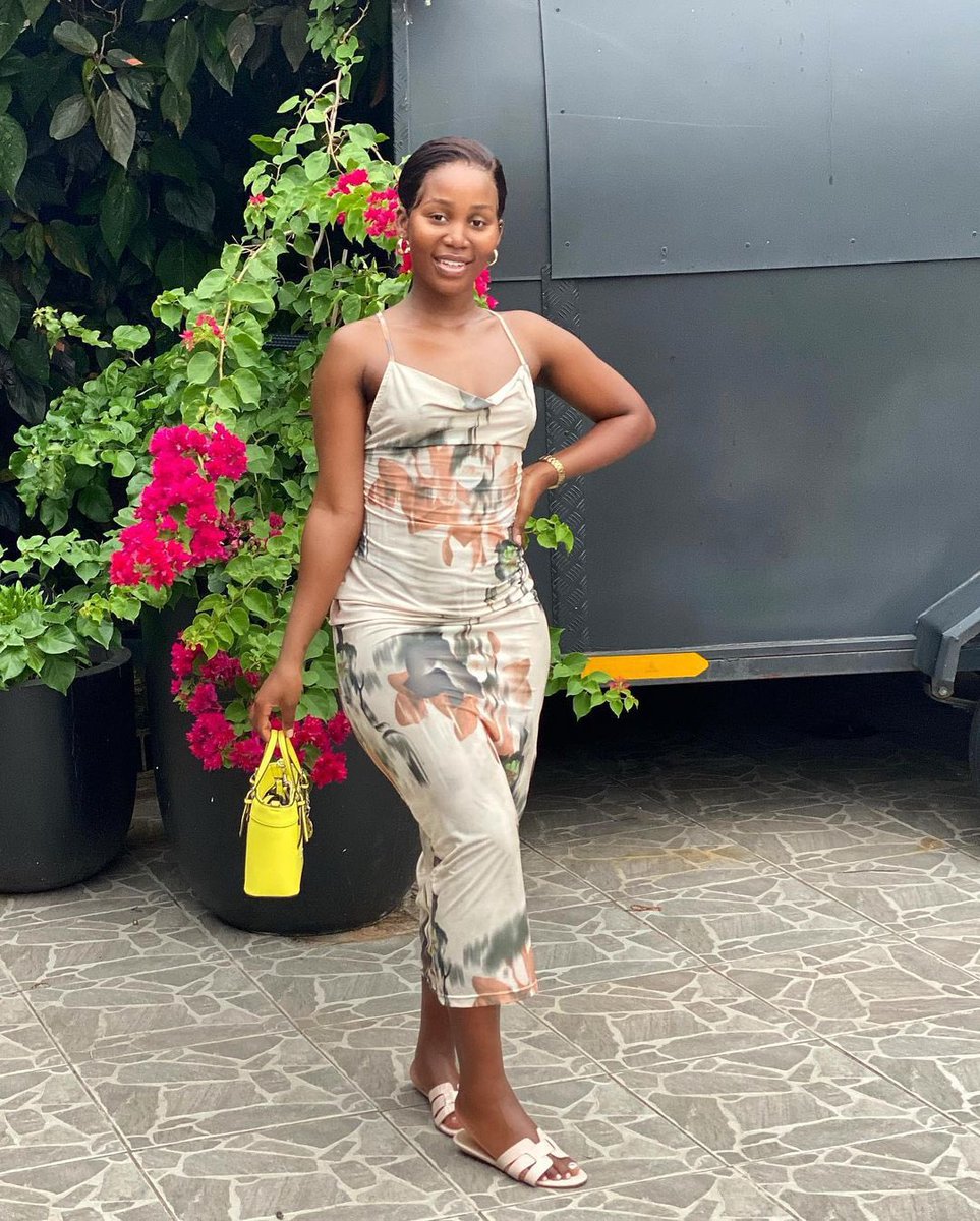 Dear Twitter ladies, Lungelo Nkosi is synonym for wife material. Everytime we say Lungelo will not do this or ask this, we just saying a wife material will not do this or say this!

Bottom line please leave our Lungelo alone, don’t attack the mother of our kids 😍