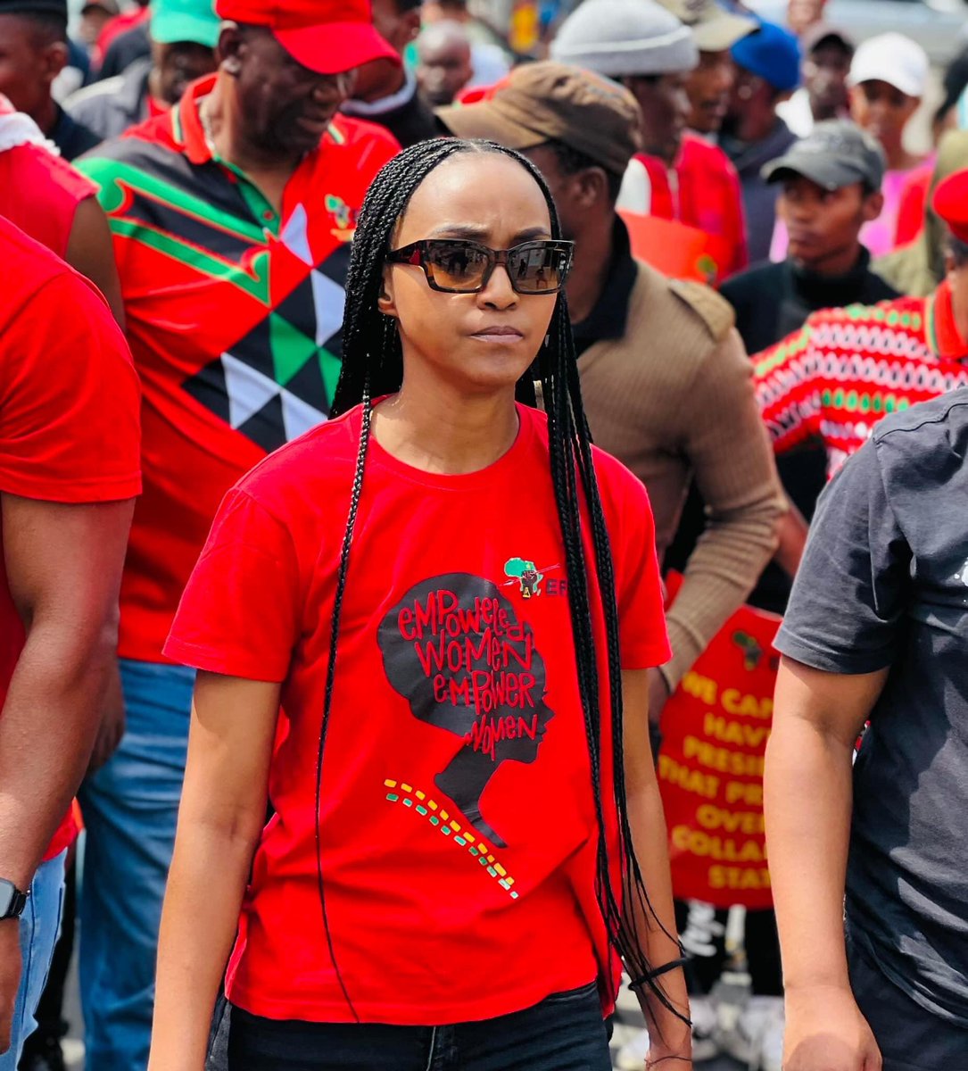 Thami_Malanda's tweet photo. Free state convener of cmrs a fearless fighter 🙌🏽 true definition of beauty with brains💚🖤❤️ silwele mbokodo until we realize economic freedom in our lifetime @MsaneThembi #effturns10 @EFFSouthAfrica https://t.co/hf0YAkNzno