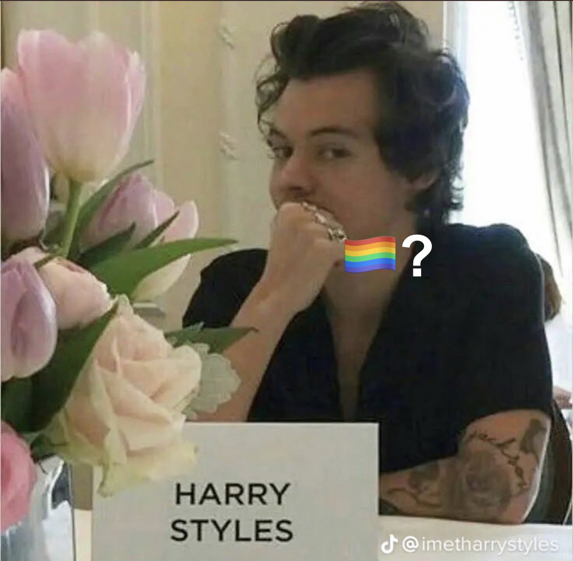 User Harry_Styles, are you , you know? https://t.co/R7SAANpFNk