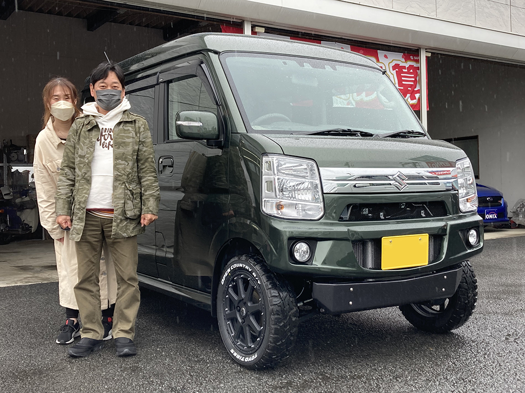 Axstyle_onix's tweet photo. 神奈川県のH様に、エブリイワゴンPZターボスペシャル 4WD ハイルーフ AxStyleフルコンプリートをご納車いたしました。
H様、この度は当店をお選びいただき誠にありがとうございました。
今後とも末永いお付き合いを何卒よろしくお願いいたします。
#エブリイ #エブリイワゴン #エブリイカスタム https://t.co/B4szOgjLXE