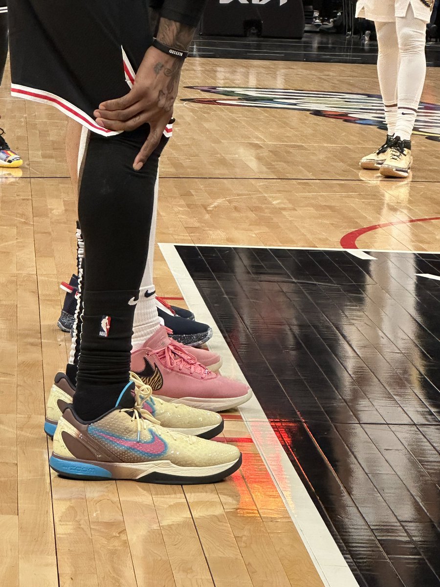 buckzollo's tweet image. Pelicans blowing out the Clippers at home #whodat @PelicansNBA #yyr