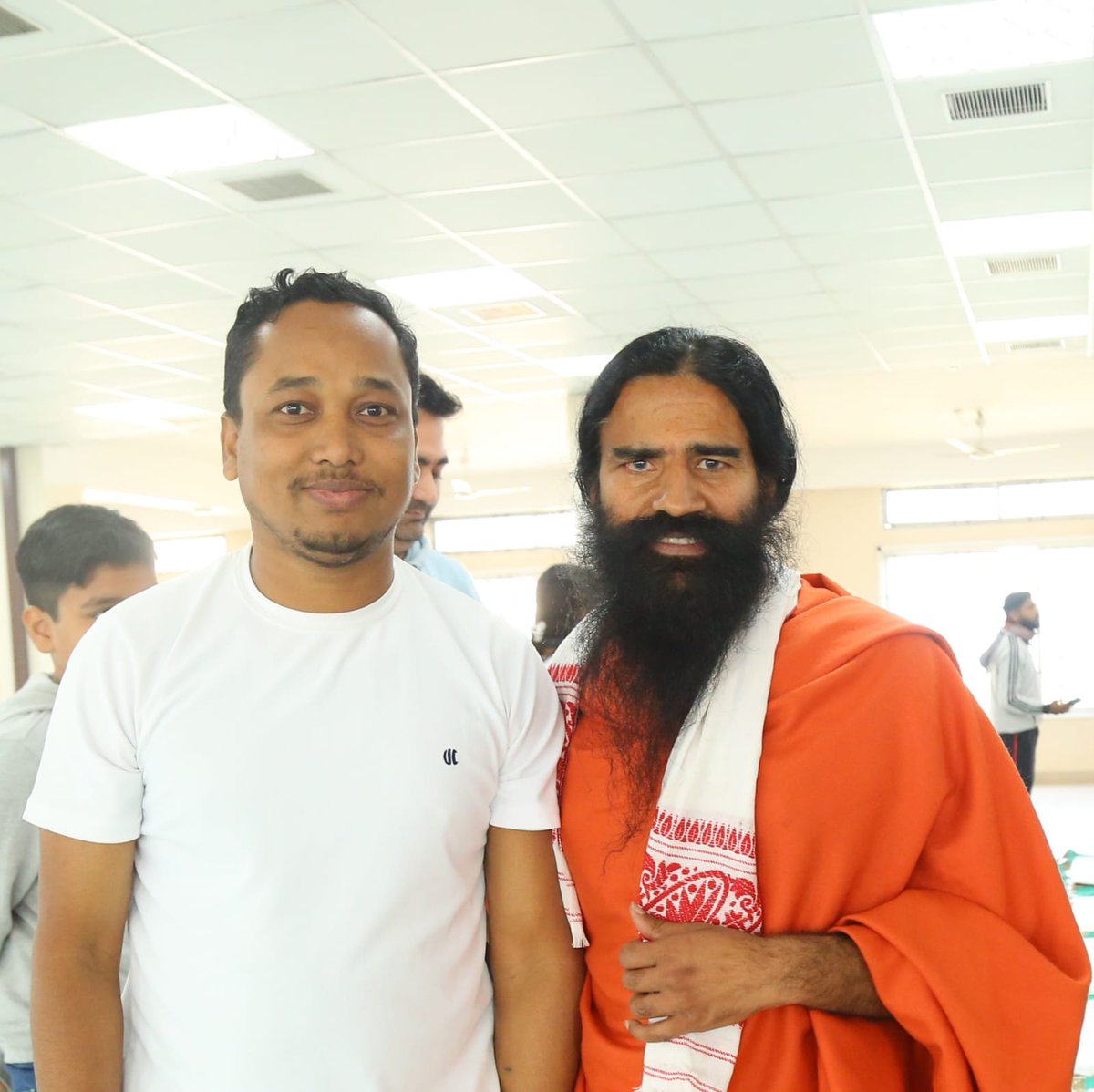 bstassam's tweet photo. भारत स्वाभिमान ट्रस्ट, असम की ओर से आप सभी को राम नवमी पर्व एवं परम पूज्य स्वामी जी महराज के संन्यास दीक्षा दिवस की हार्दिक शुभकामनाएं। 
#सनातनीसिपाही https://t.co/kwTNgokDb2