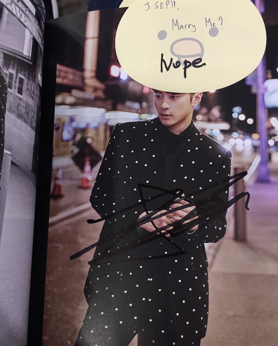 drowsy_sunday's tweet image. It's the 3rd time for #KARD in Thailand and 4th time I saw them. Last night stage was the best stage ever and I really wanna join more in the future so pls comeback to BKK 🥺🙏🏼 @_bigmatthewww @KARD_Official 
-------
📸
08.2017 -&amp;gt; 11.2017 -&amp;gt; 09.2019 -&amp;gt; 03.2022 #SoundCheck_TH