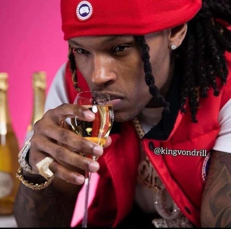 mbksimoney's tweet photo. Me drinking &amp; Realizing nobody cash app  me for the bottle https://t.co/Re1XZIf7lK