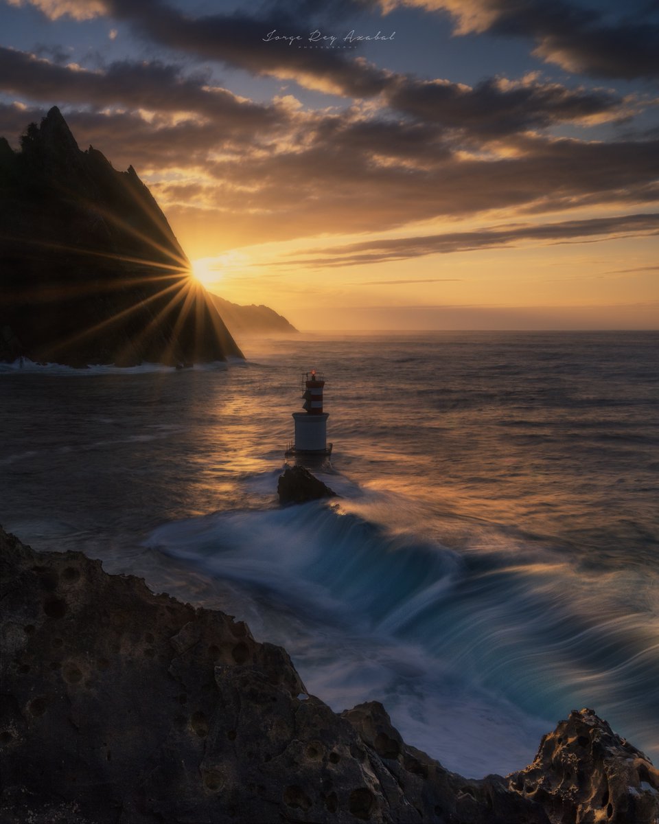 jorgereyazabal's tweet photo. GM. Buenos dias. Egunon. Bon dia #donibane #photography https://t.co/jVRUfIG2VF