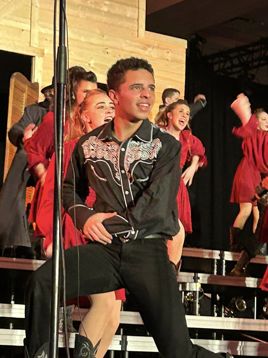 HOAshowchoir's tweet photo. Over halfway through the Championship Division at #HOANYC. So much emotion from these performers! #HOAchoirs #choir #showchoir https://t.co/eWUJqCzgcY
