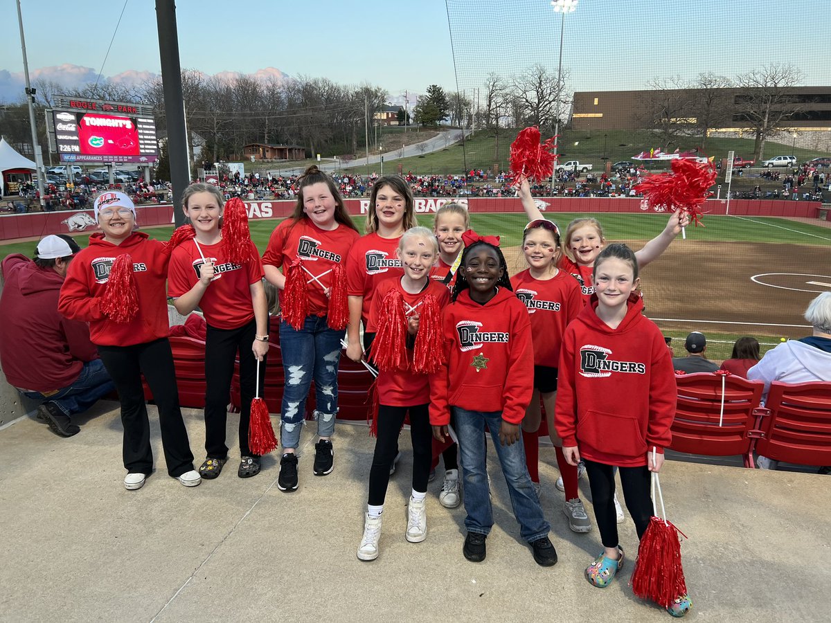 manderdawn_11's tweet photo. #onerazorback #wps https://t.co/p4fdtaTXSA