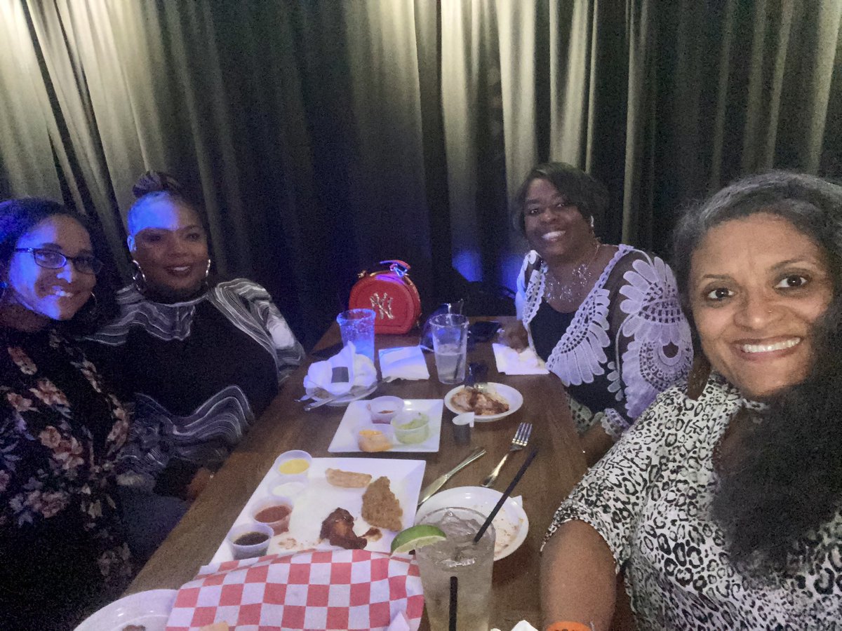 teacherdone31's tweet photo. Weekend highlights🙌🏾🥳 #serving&amp;selfcare🥰 #AuntieBessietime😍#Evermindful🧘🏽‍♀️  #supportingCassie🏃🏾‍♀️  #Davis&amp;ElkinsCollege #hangingoutwiththegirlfriends💃🏽 https://t.co/k3JkdvMbTf