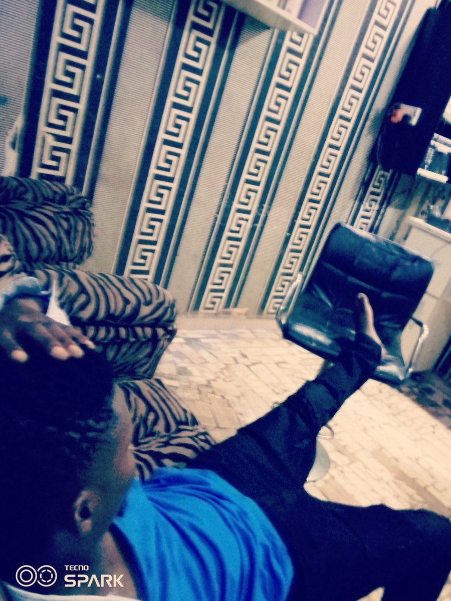 STARSES looking best music songs in MTV Base in his Barbing salon. ...