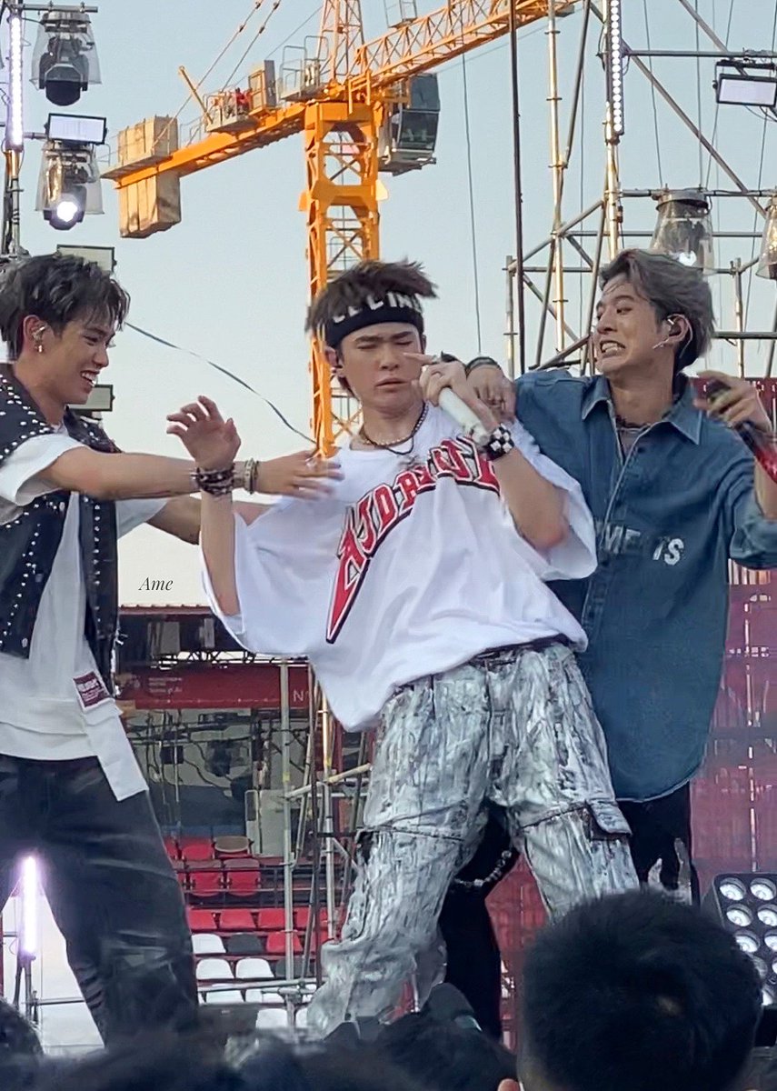 ame921015's tweet image. มีมจับหน่อยกูจะวูบหรออออ 555555555555555555555 😵😂

Check by TRINITY 
#SoundCheckwithTRINITY 
#SoundCheck_TH 
#TRINITY_TNT