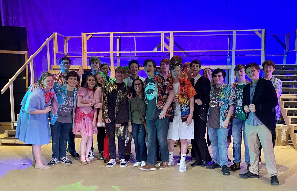 Amazing performance!!  <a href="/stxtigers/">Saint Xavier High School</a> So proud of all of you!! 💚💛